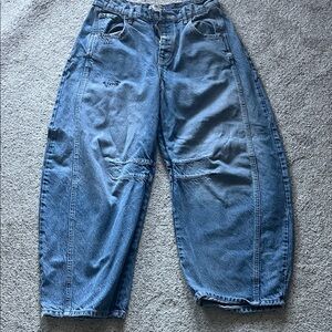 We the Free grey blue wash barrel jeans size 28 Stylish Blue Women's Jeans